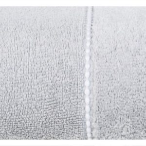 Ręcznik Mari 70×140 srebrny z welurową bordiurą 500g/m2 772365 Ręcznik Mari 70×140 srebrny z welurową bordiurą 500g/m2 772365
